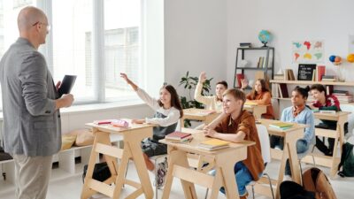 De ce sărbătorim Ziua Educației pe 5 octombrie?