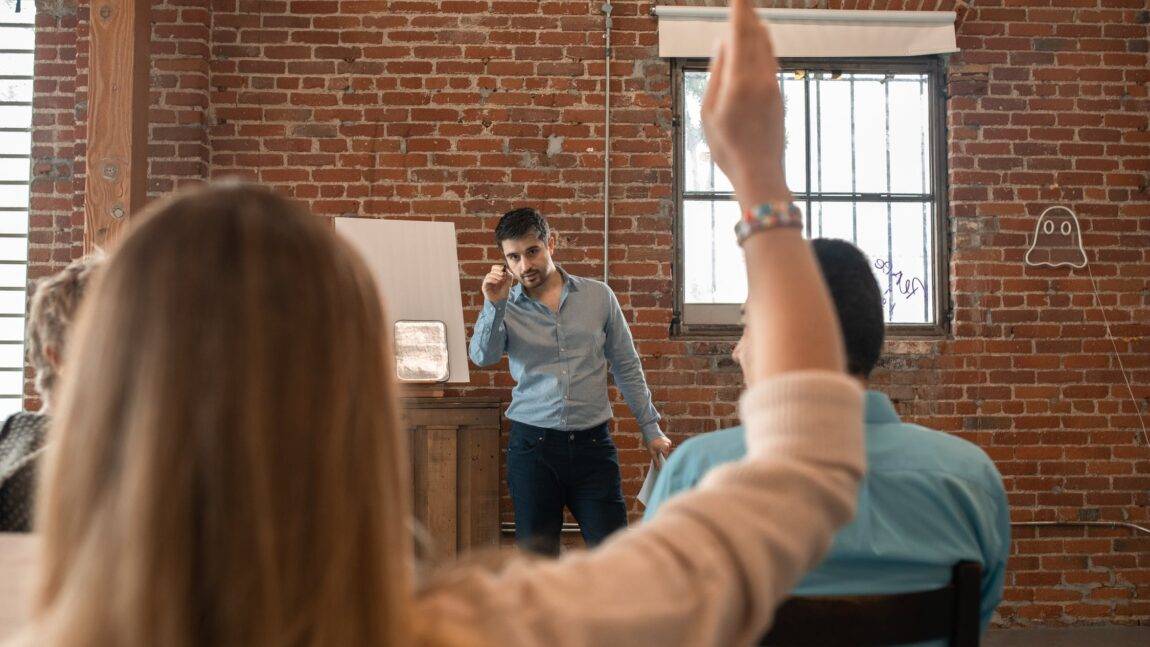 Cum să eviți răspunsul la o întrebare ca un profesionist