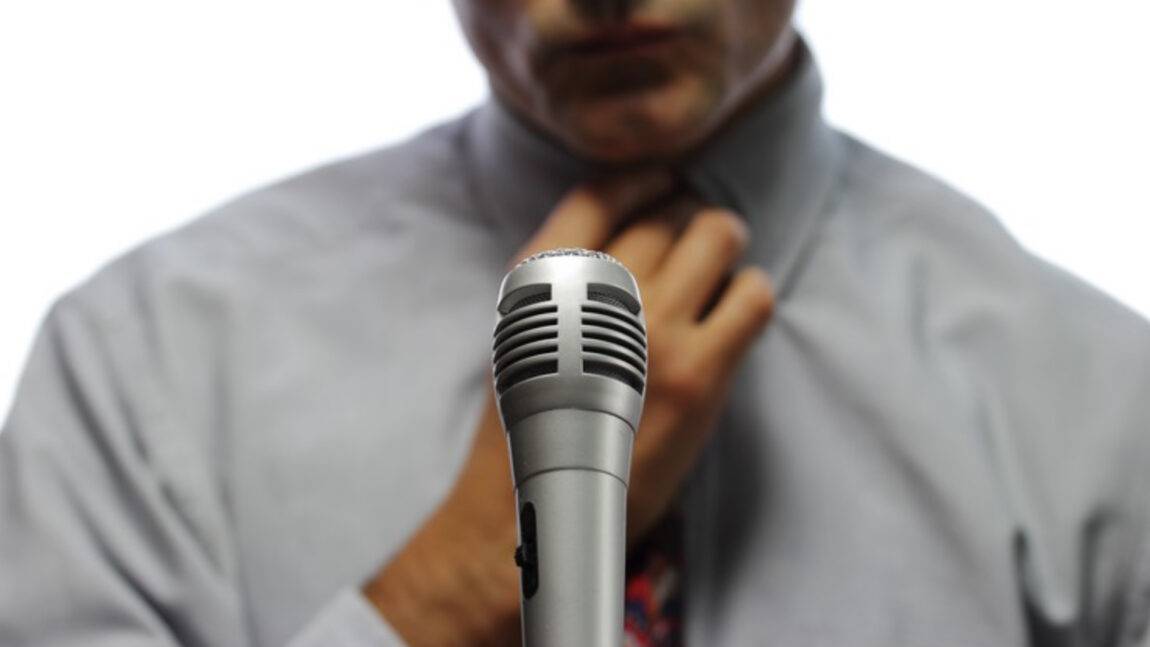 STUDIU: 90% din teama de a vorbi în public se datorează lipsei de pregătire