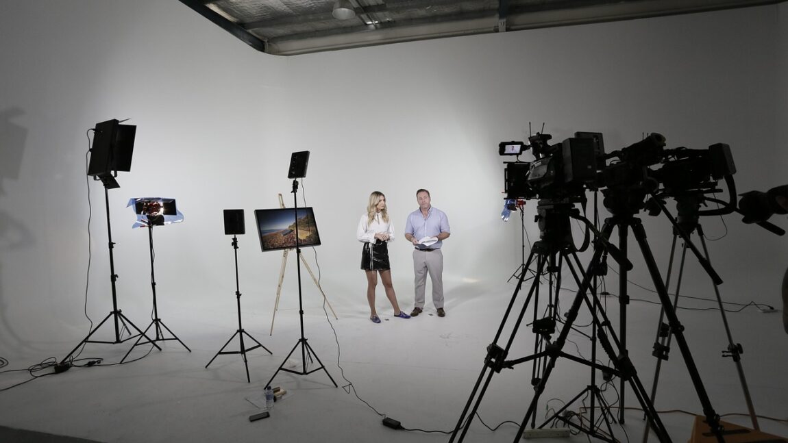 Studio sau studiou – Cum e corect?