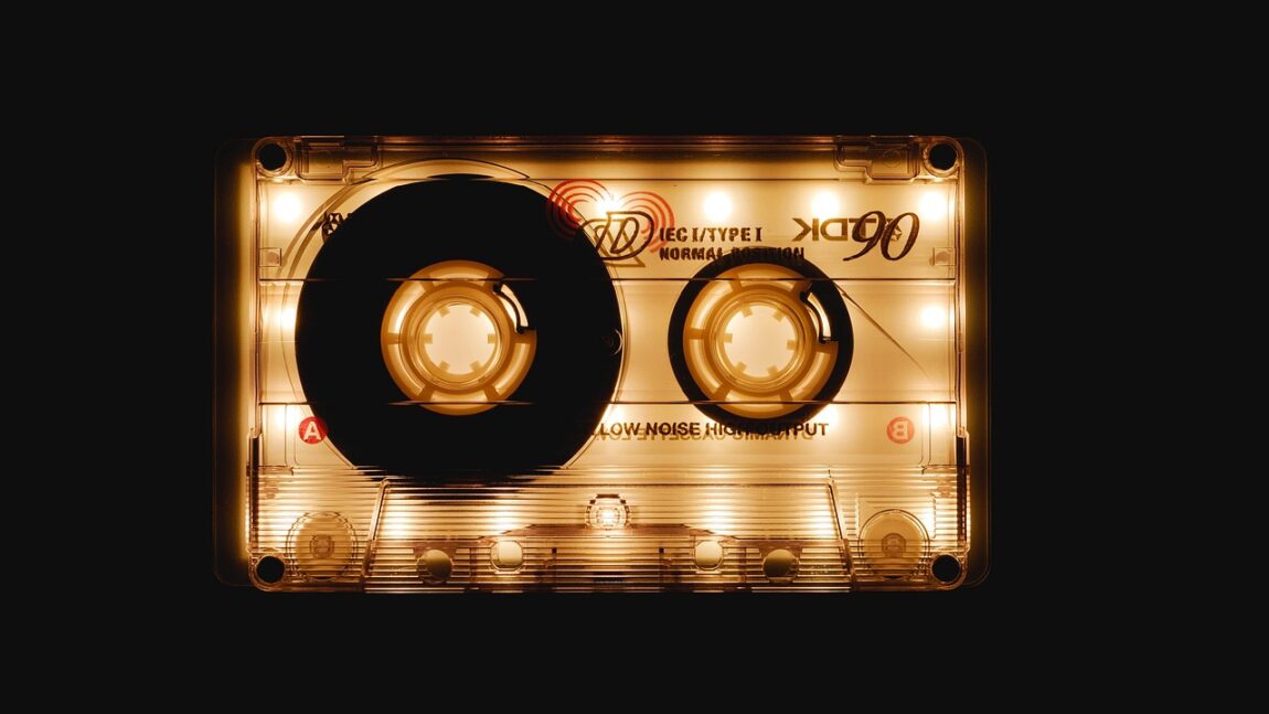 13 februarie: Ziua mondială a radioului. Inteligența Artificială, tema din acest an