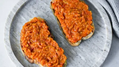 O zacuscă, două….? Care este pluralul acestui substantiv?