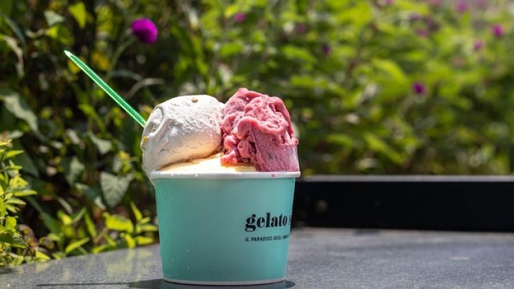 Cuvinte noi în DOOM: „brizbriz”, „CNP”, „gelaterie”