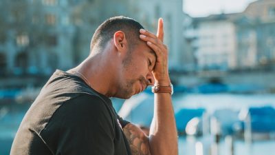 Cum e corect: reminiscență sau reminescență?